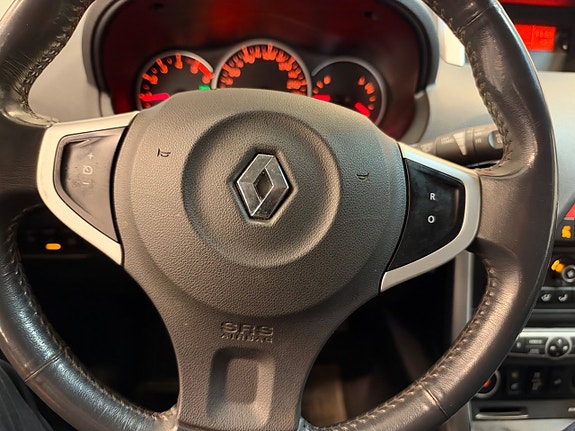 Renault Koleos 10 of 12