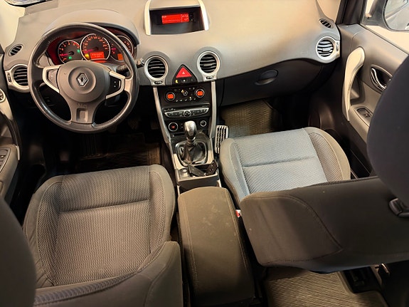 Renault Koleos 9 of 12