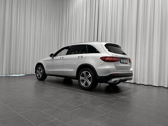 Mercedes-Benz GLC 220 d 3 of 14