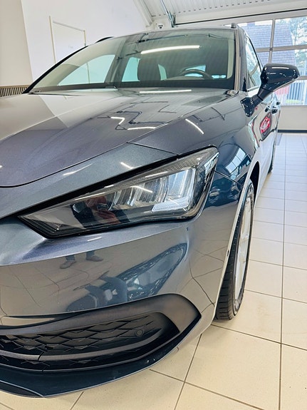 Seat Leon 9 of 21