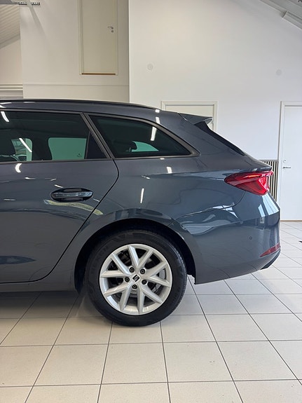 Seat Leon 8 of 21