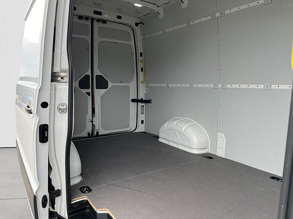 Volkswagen Crafter 35 14 of 17