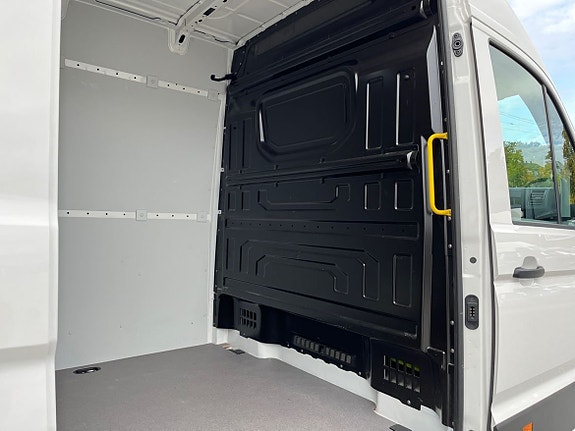 Volkswagen Crafter 35 15 of 17