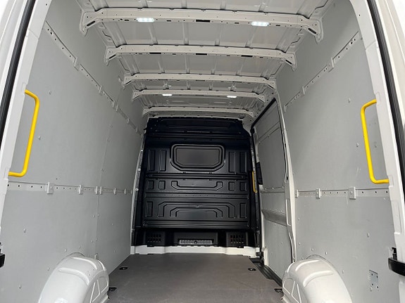 Volkswagen Crafter 35 12 of 17