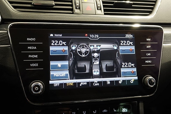 Skoda Superb 22 of 25