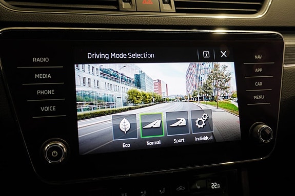 Skoda Superb 24 of 25
