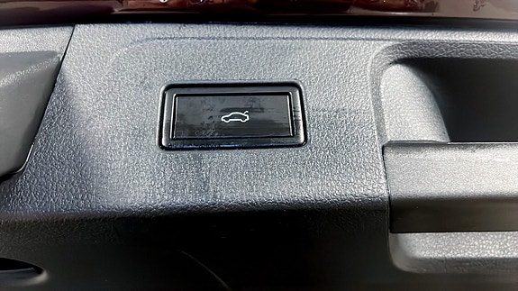 Volkswagen Passat 23 of 26