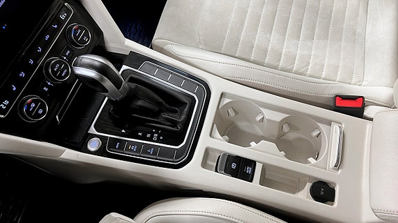 Volkswagen Passat 21 of 26