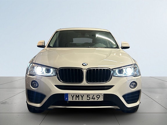 BMW X4 2 of 19
