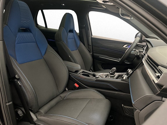 Lynk & Co 01 11 of 30