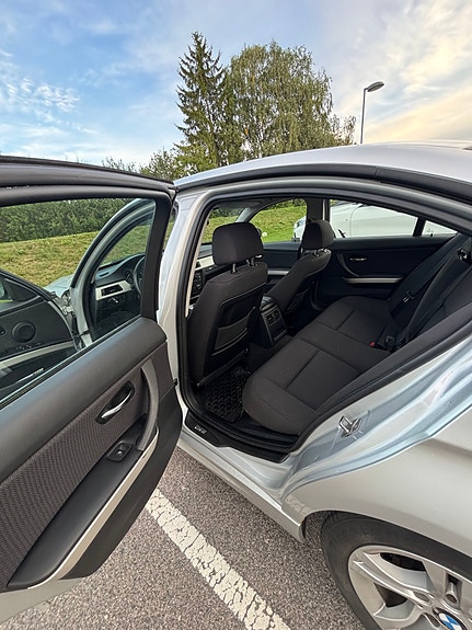 BMW 318d 6 of 6