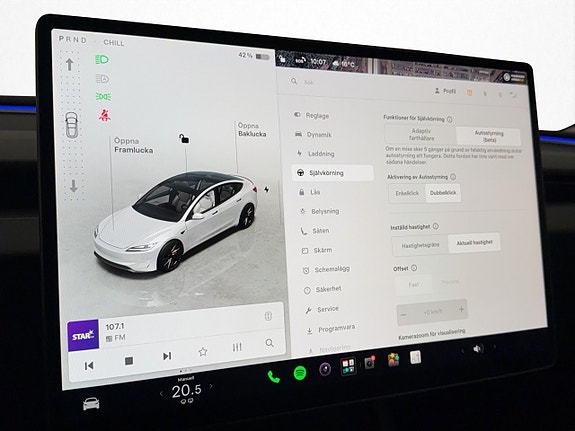 Tesla Model 3 19 of 30
