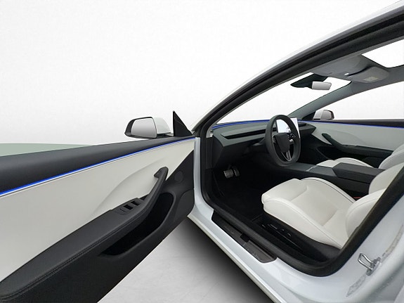 Tesla Model 3 10 of 30