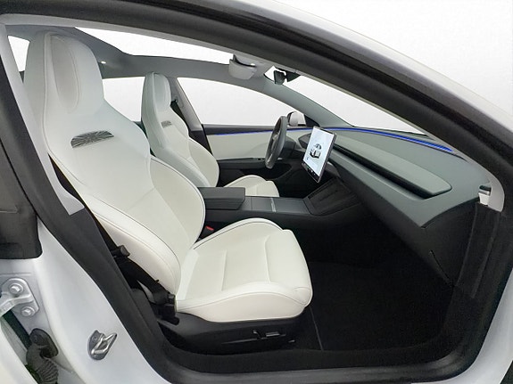 Tesla Model 3 25 of 30