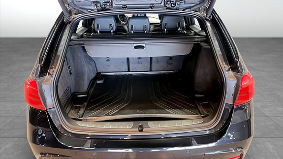 BMW 320 10 of 12