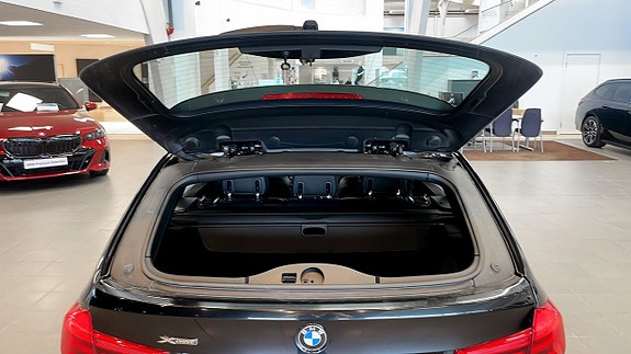 BMW 320 11 of 12