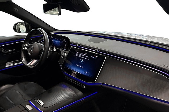 Mercedes-Benz E300 e 9 of 14