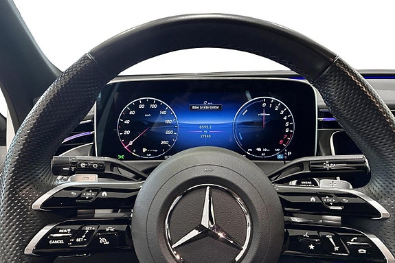 Mercedes-Benz E300 e 10 of 14