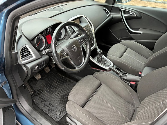 Opel Astra 9 of 13