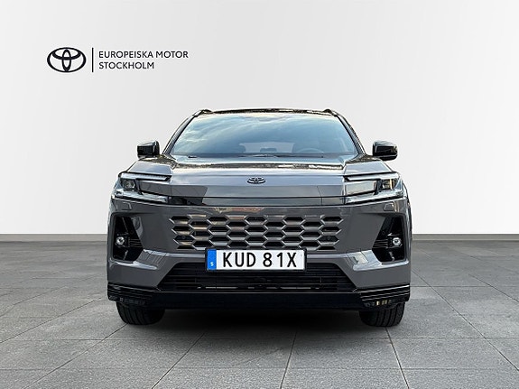 Toyota RAV4 5 of 11