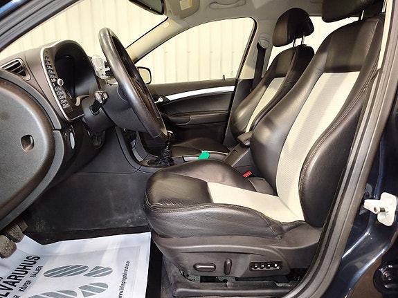 Saab 9-3 12 of 26