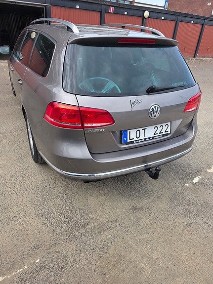 Volkswagen Passat 3 of 7