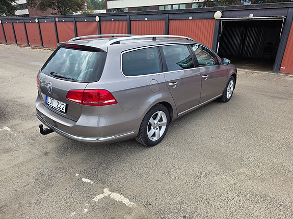 Volkswagen Passat 4 of 7