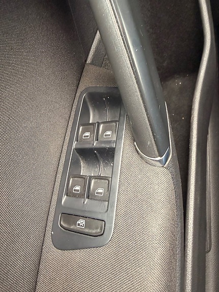Volkswagen Golf I 17 of 20