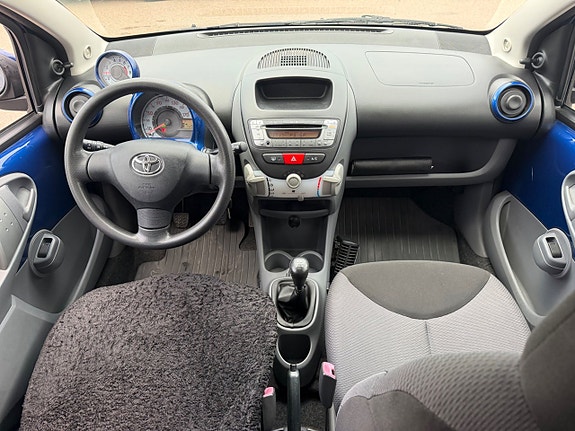 Toyota Aygo 12 of 21