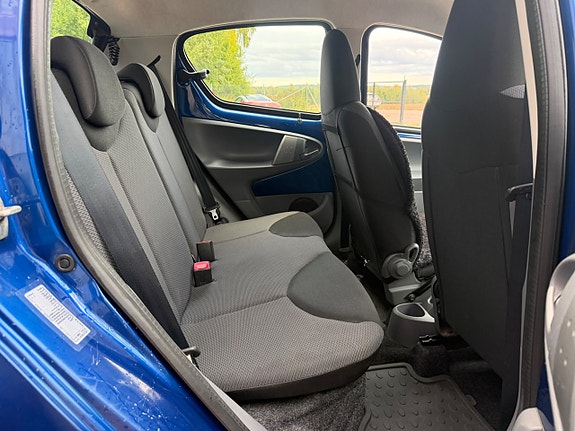 Toyota Aygo 11 of 21