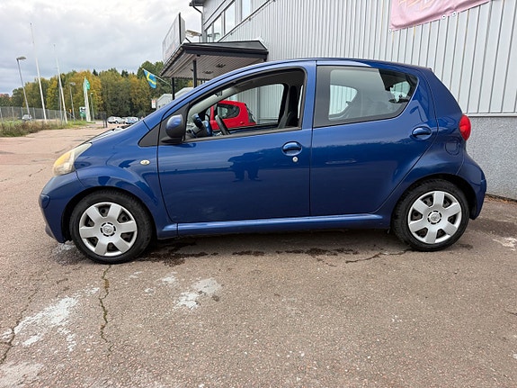 Toyota Aygo 6 of 21