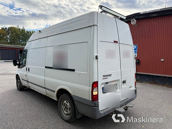 Ford Transit 4 of 9