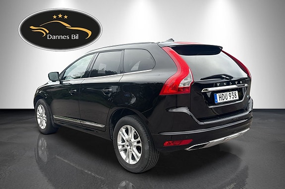 Volvo XC60 3 of 30