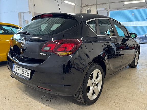 Opel Astra 6 of 20