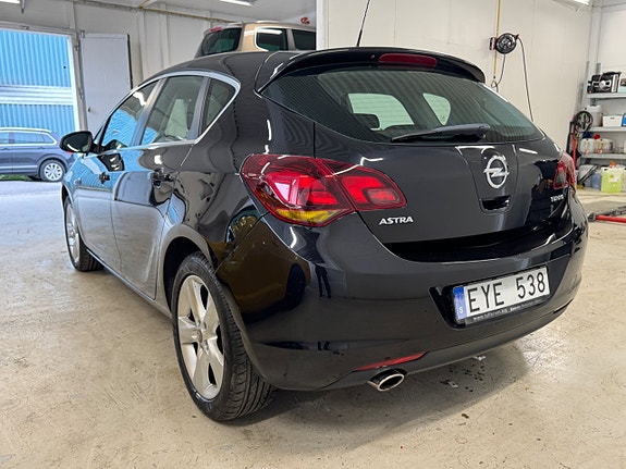 Opel Astra 4 of 20