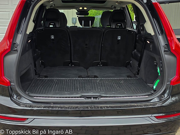 Volvo XC90 11 of 19