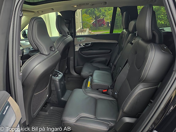 Volvo XC90 8 of 19