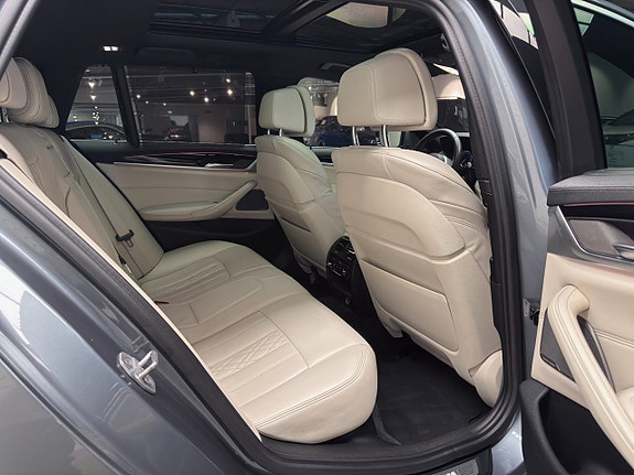 BMW 530d 21 of 25