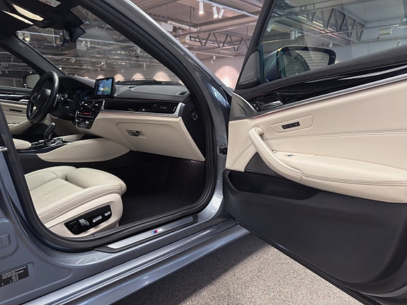 BMW 530d 18 of 25