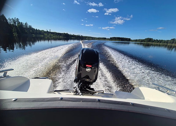 HR 460 Fishing 9 of 15