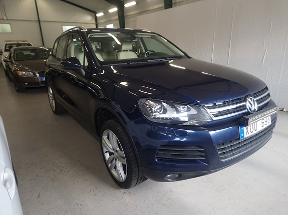 Volkswagen Touareg 2 of 16