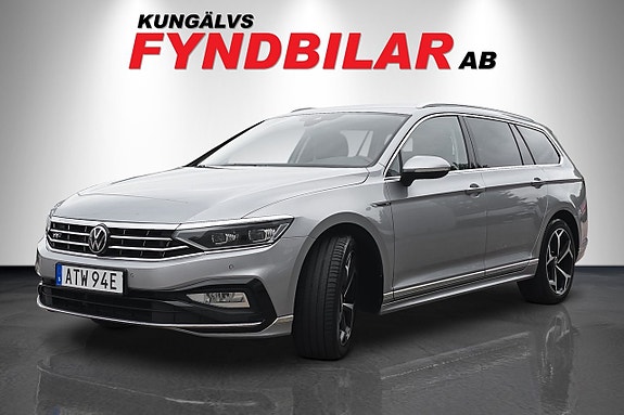 Volkswagen Passat 2 of 14