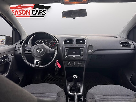 Volkswagen Polo 9 of 13