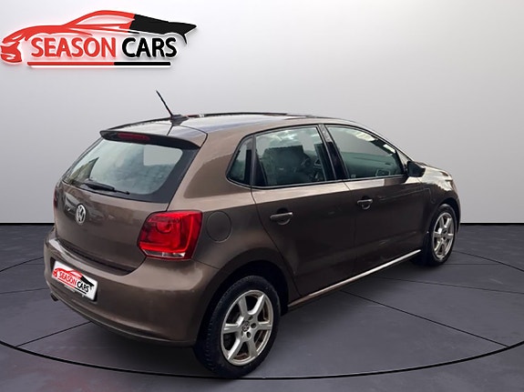 Volkswagen Polo 2 of 13