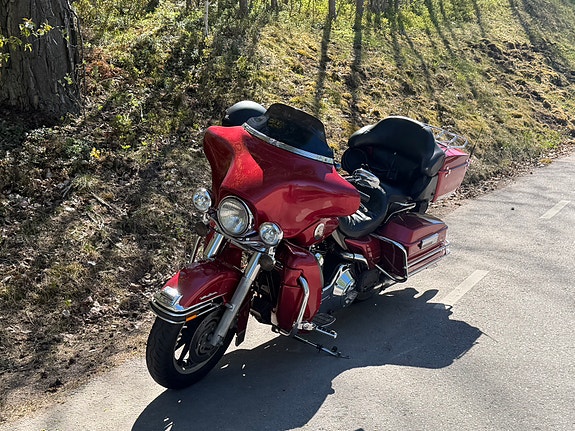 Harley-Davidson Electra Glide Ultra Classic 4 of 5