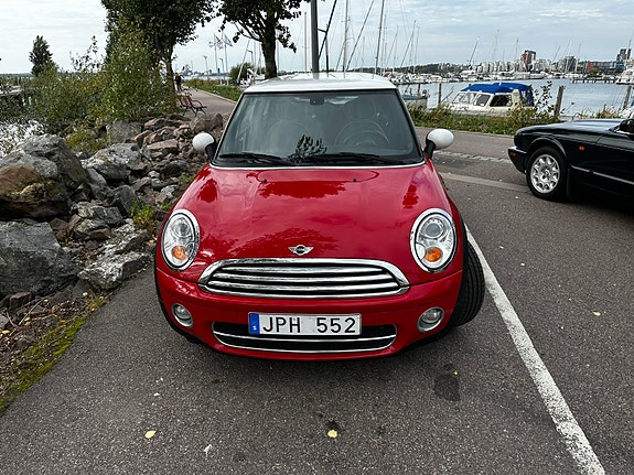 MINI Cooper 10 of 10