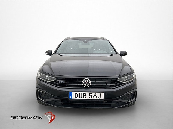 Volkswagen Passat 2 of 30