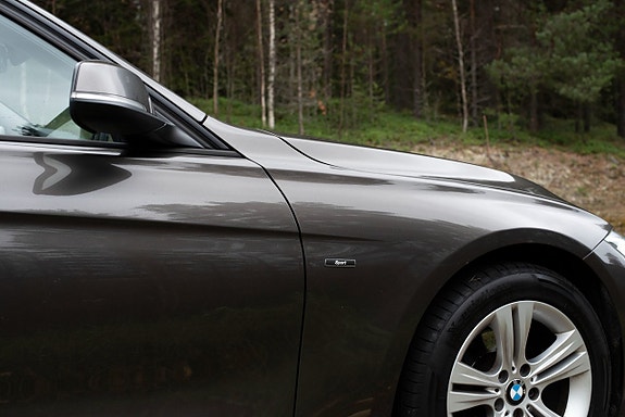 BMW 320d 3 of 18