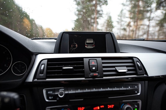 BMW 320d 18 of 18