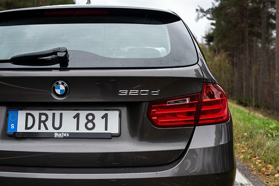 BMW 320d 8 of 18